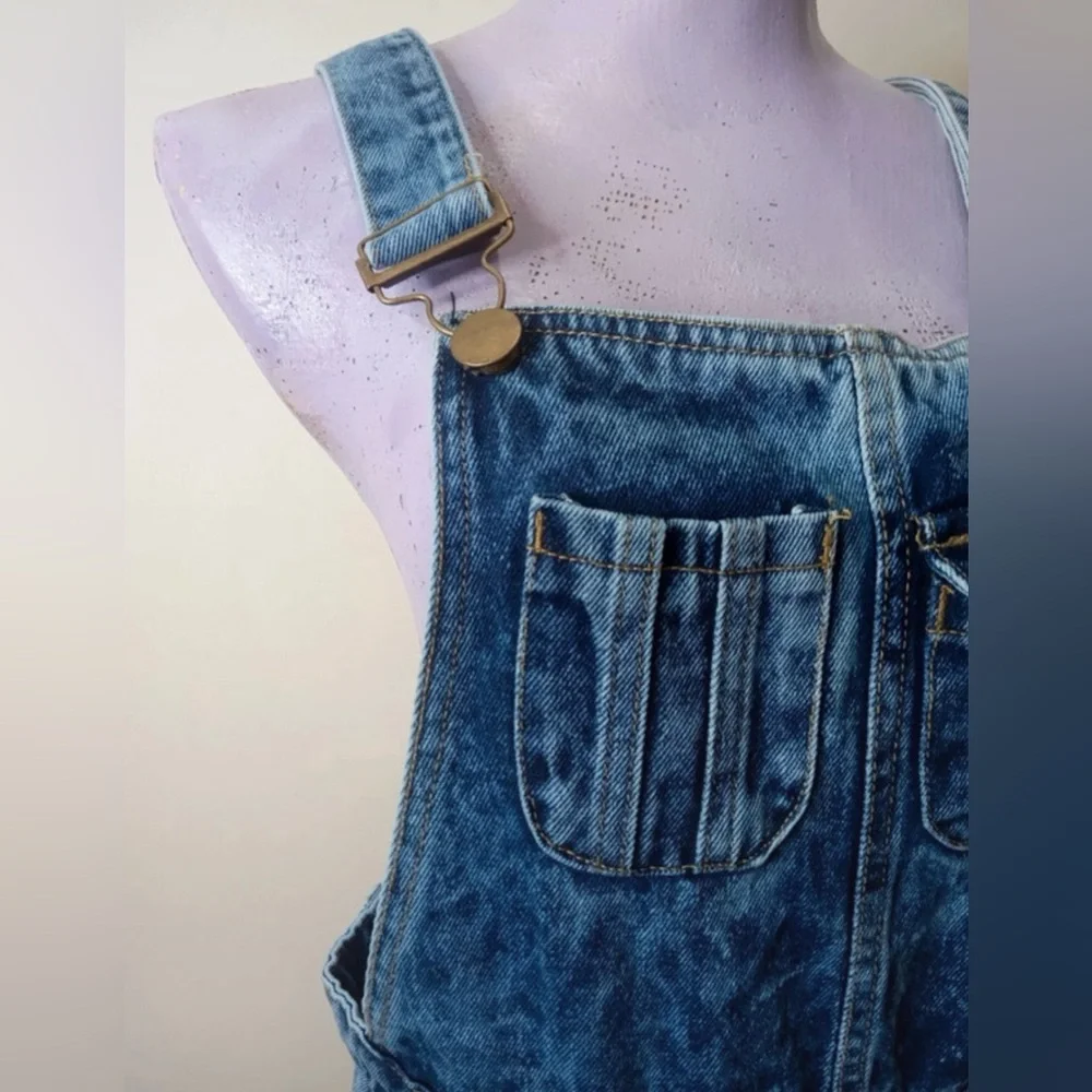 New Vintage Women’s Distressed Denim Short Overalls Size 10 - Shortalls - Picture 5 of 13